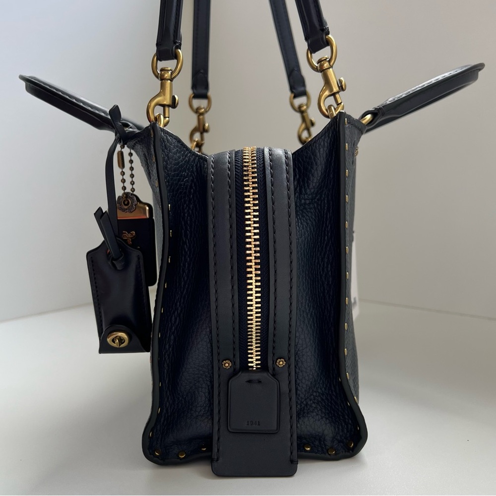 COACH 1941 Rogue 25 In Deep Navy Blue With Tea Rose Rivets - Picture 4 of 16